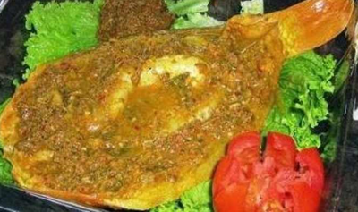 Menjajal Kuliner Khas Danau Toba