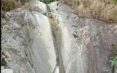 Penasaran Dengan Air Rasa Jeruk Purut, Mari Berkunjung  Ke Aek Batu Cawan