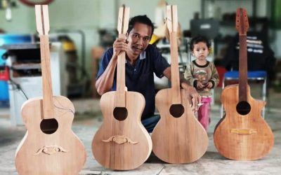 Leonard Simatupang Si Pembuat Gitar Bermerek Rokkap