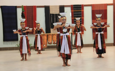 Tari Tor-Tor Sawan yang Kolosal