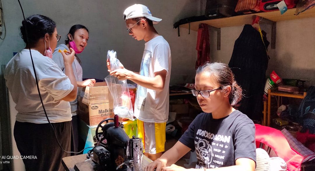 Sanggar Kreatif Utte Dengan Berbagai Produk Fashion Etniknya