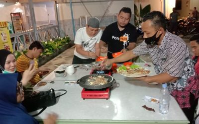 Nikmatnya Barbeque Dan Steamboat Di Restoran Danau Toba International Cottage