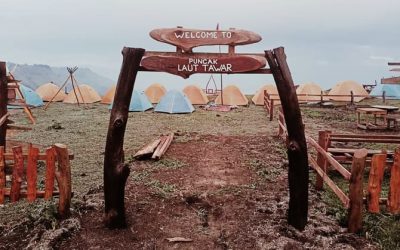 Serunya Camping di Puncak Laut Tawar Semenanjung Danau Toba