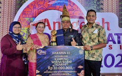 Kampung Warna – Warni Tigarihit Raih Anugerah Desa Wisata Indonesia 2022