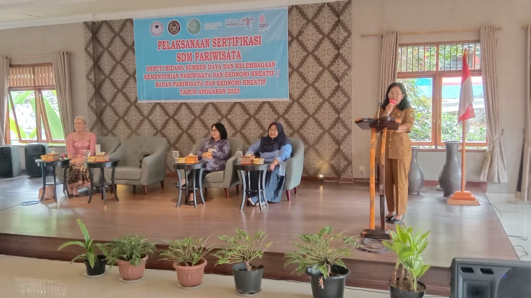 Tingkatkan Kapasitas, Pelaku Bidang Pariwisata di Samosir Uji Kompetensi