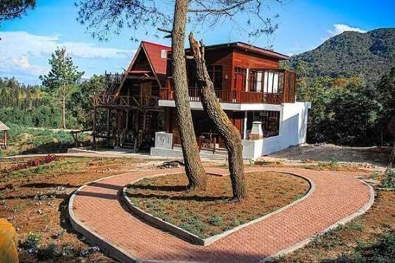 MAULANA CAFE & VILLA: Cafe yang bukan sekadar cafe