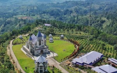 Bukit Gibeon Sibisa, Wisata Rohani Yang Unik