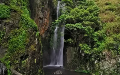 Pesona Keindahan Air Terjun Naisogop