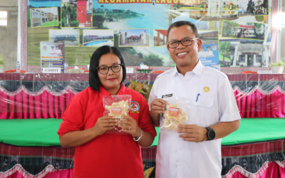 Ikan Predator Red Devil Diolah Jadi Kerupuk