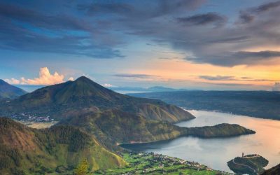 Paket Tiga Hari Dua Malam Eksplor Danau Toba Tiga Kabupaten