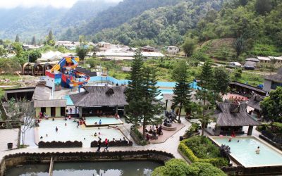 Wisata Air Panas Sidebuk-Debuk Suguhkan Pemandangan Gunung Sibayak