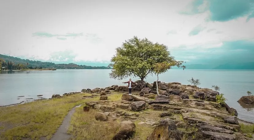 Pesona Tersembunyi Batu Passa Samosir